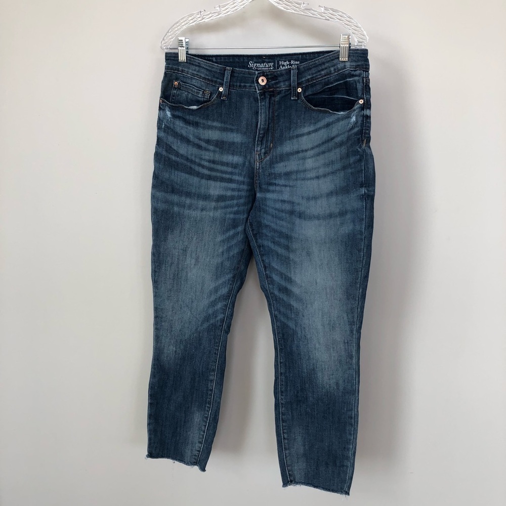 Signature Levi Jeans Size 10